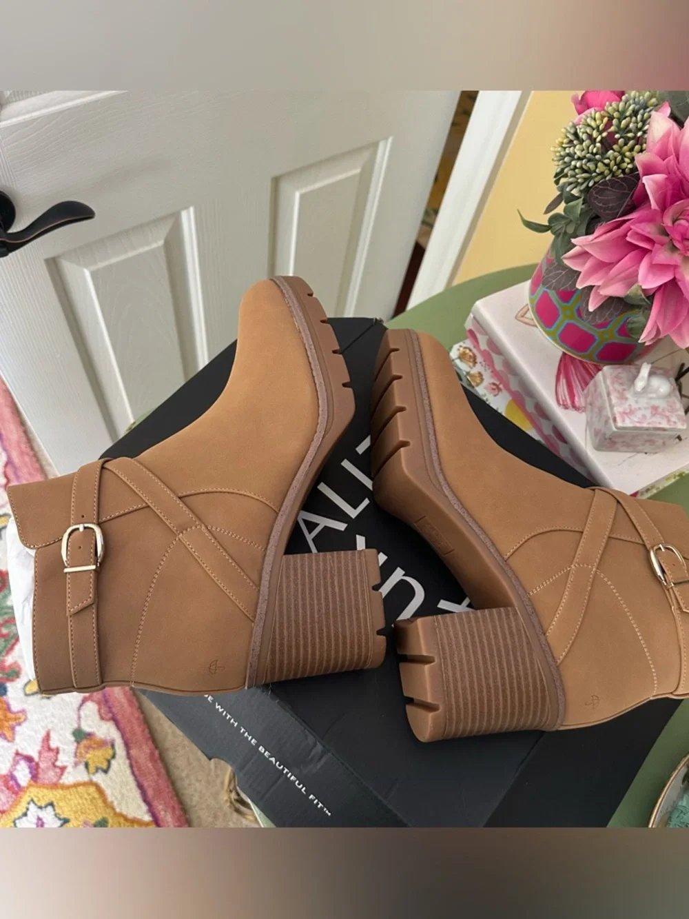 Naturalizer Madalynn Ankle Boot in Camel Brown with Buckle Strap Size 12 NEW